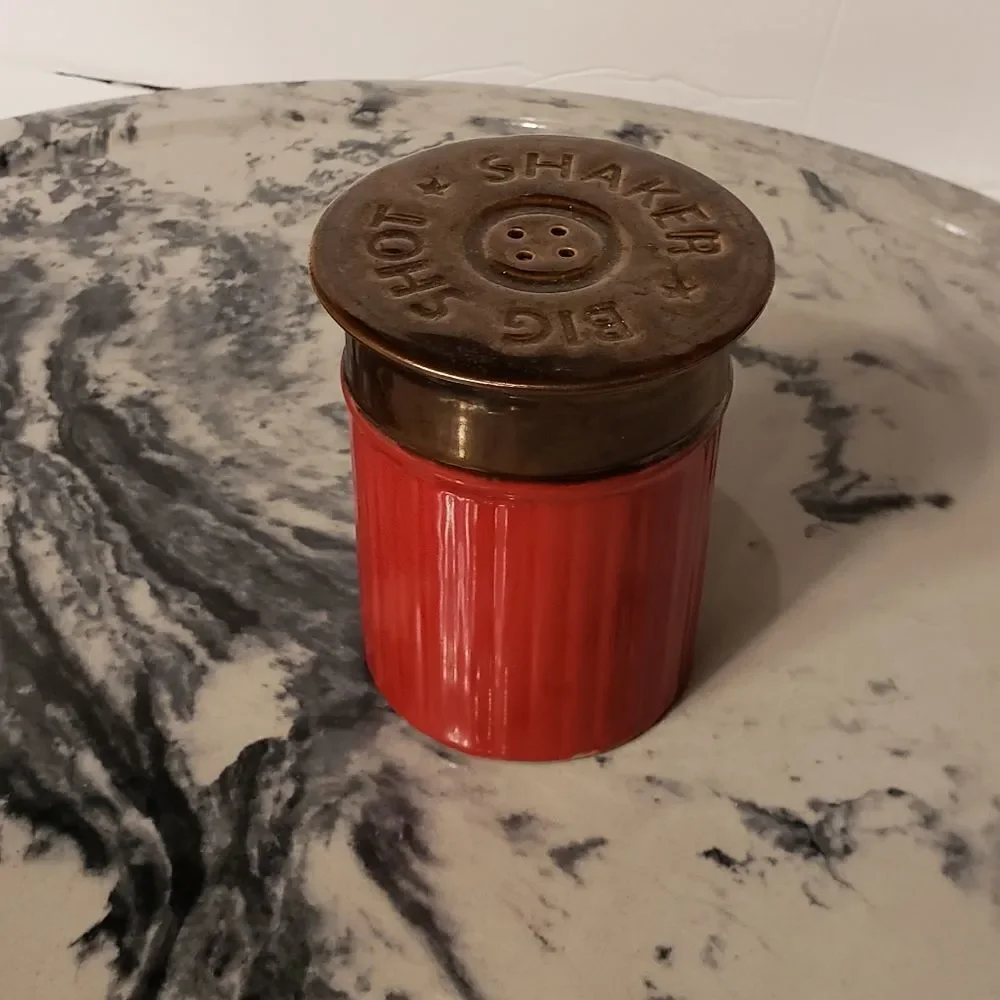 Big Shot Spice Shaker